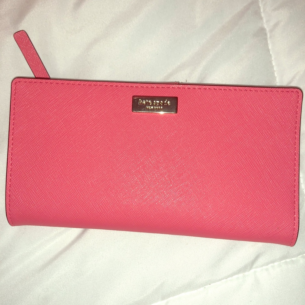 Kate Spade coral wallet